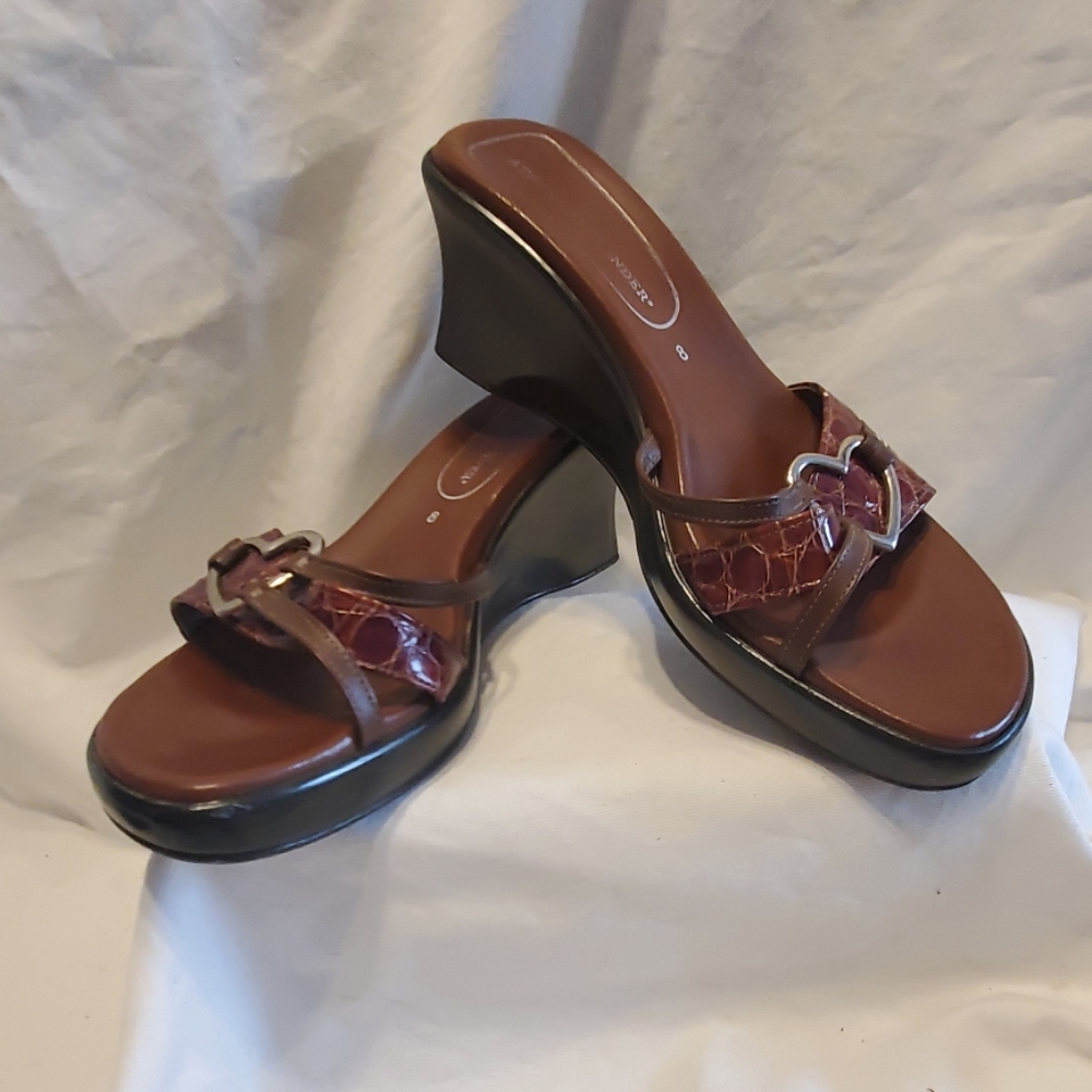 Sandals size 8.